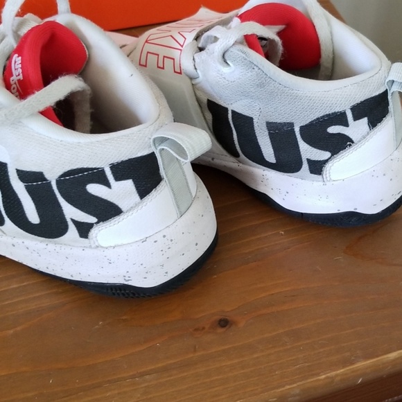 Nike Kids' Grade Team Hustle "Just Do It" - Picture 3 of 8
